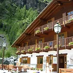 Oberteil Aparthotel 3*