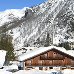 Oberteil Aparthotel Gressoney-La-Trinite
