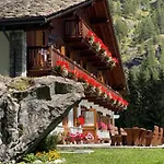 Oberteil Aparthotel Gressoney-la-Trinité
