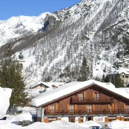 Oberteil Aparthotel Gressoney-La-Trinite