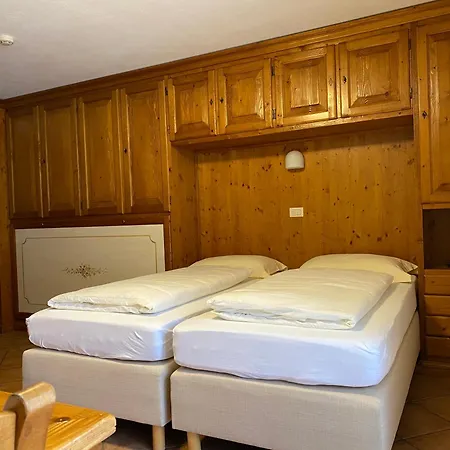 Oberteil Aparthotel Gressoney-La-Trinite